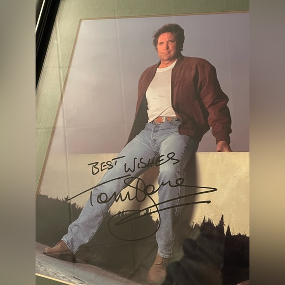 Signed Tom Jones Framed Photo Print - Picture 4 of 5